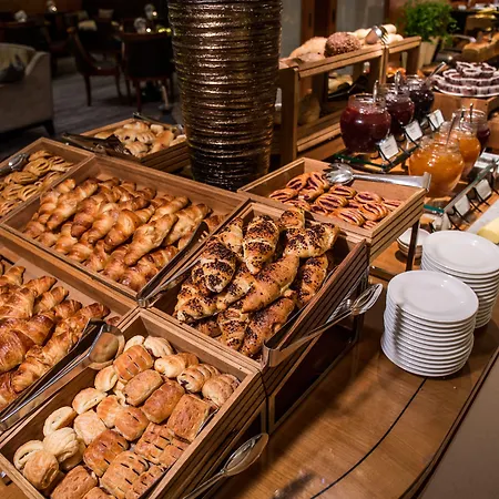 Intercontinental By Ihg 5*