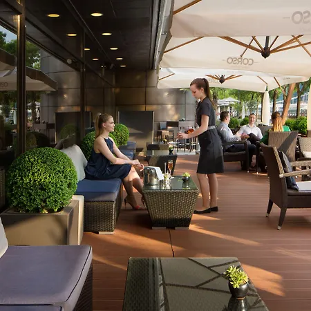 Intercontinental By Ihg Hotell