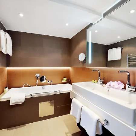 Intercontinental By Ihg Szálloda 5*