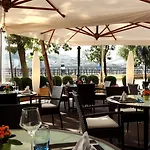 Intercontinental By Ihg 5*