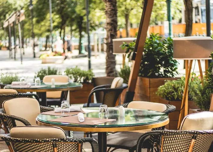 Intercontinental By Ihg 5*